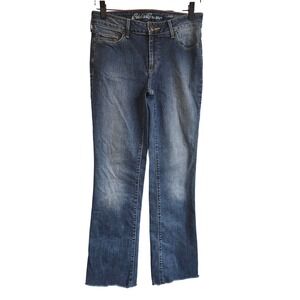 Eddie Bauer Slightly Curvy Bootcut Jeans Womens 4 Medium Wash Raw Hem Blue Denim